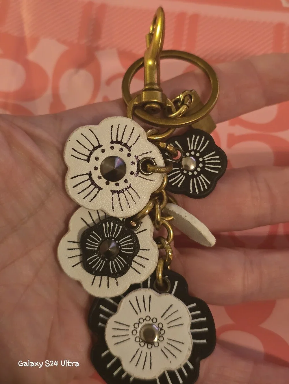 Flower Bag Charm/ Keychain NEW